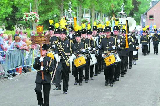 HALLO Magazine Online.nl Schutterij Sint Nicolaas Heythuysen HALLO Magazine Online.nl