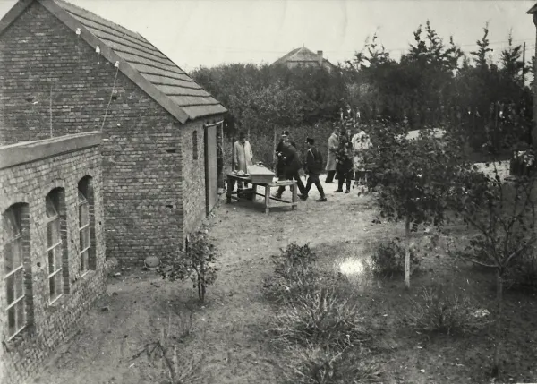 Hallo Magazine online / ‘Luguber drama’ in Haelen haalt de landelijke pers in 1923 “Zo uit de gevangenis komende maakte hij Driek Puts met een mes af”