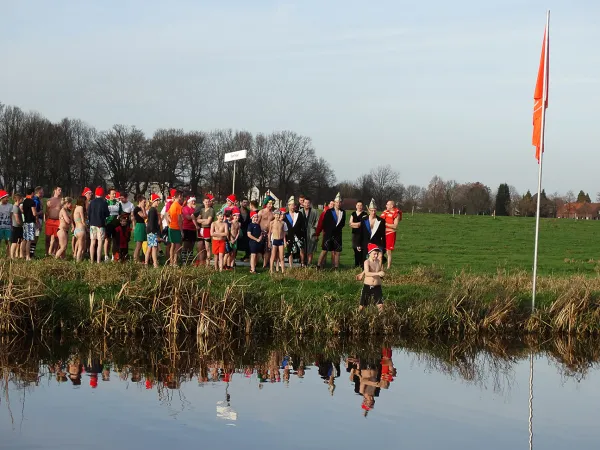 1 januari Nieuwjaarsduik in Grathem voor de echte ‘diehards’