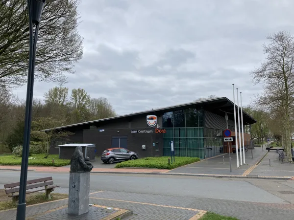 Hieël Hael timmert aan de weg Hallo Magazine Online