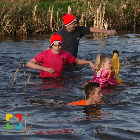 1 januari Nieuwjaarsduik in Grathem voor de echte ‘diehards’