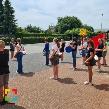 HALLO Magazine Online.nl Het Kinjer OLS; het kleine broertje van het OLS met o.a. basisschool de Kwir uit Neer HALLO Magazine Online.nl