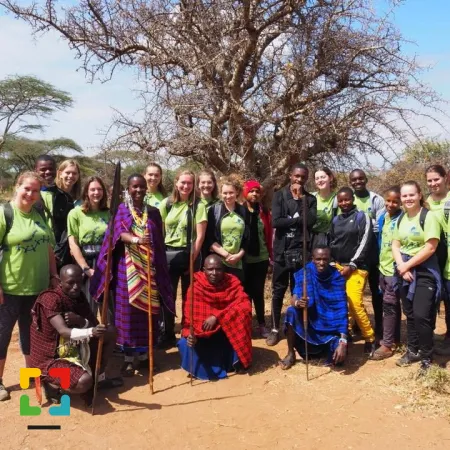 Leerlingen van Sint Ursula trokken door Tanzania. Werken aan wereldburgerschap in ‘the land of peace’ HALLO Online.nl