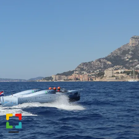HALLO Magazine Online.nl / Onno Schreurs uit Beegden & TU Delft Hydro Motion Team winnen met waterstofboot het WK van Monaco