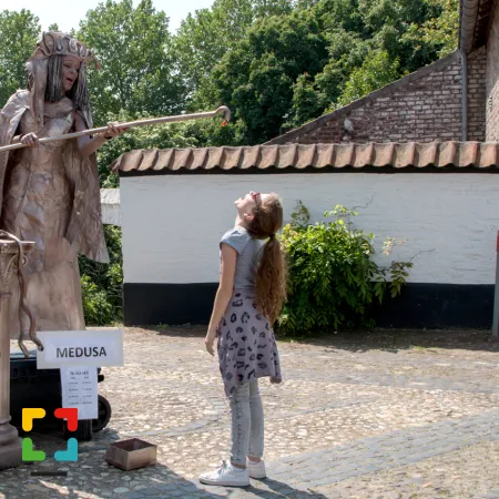 HALLO Online.nl/ HALLO Magazine Limburgs enige én enigste levende standbeeldenfestival op Eerste Pinksterdag Thorn presenteert een ‘beeldig’ festival HALLO Online.nl/ HALLO Magazine Limburgs enige én enigste levende standbeeldenfestival op Eerste Pinksterdag Thorn presenteert een ‘beeldig’ festival