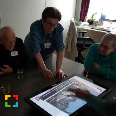 HALLO MAgazine Online.nl foto's via  Rik Reumkens en Pie Veugen
