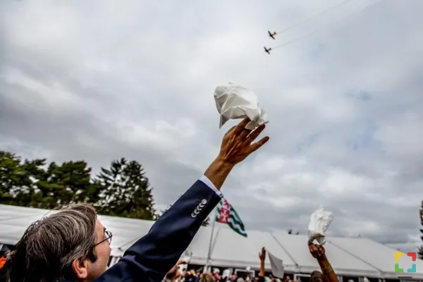 HALLO Online.nl HALLO Magazine  HALLO Online.nl