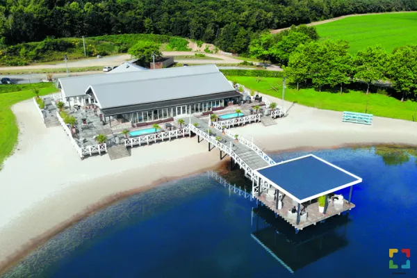 Hallo Magazine online / ZAKENPRAAT: Wedding Event bij Beachclub Degreez in Panheel