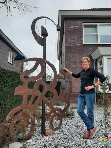 HALLO Magazine Online