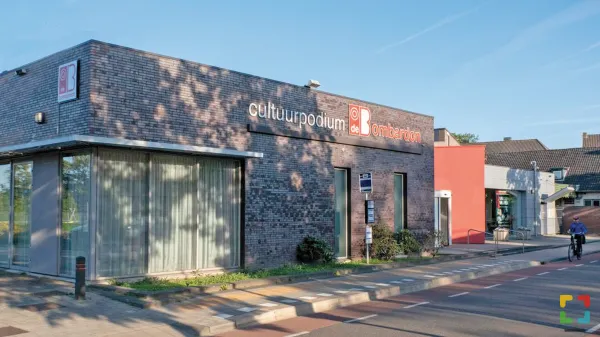 Hallo Magaizne online / Bombardon in de problemen