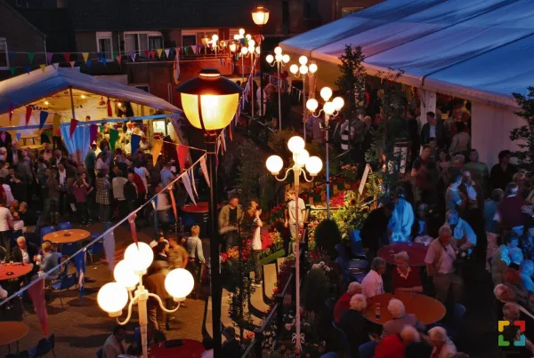 De Dorpsfeesten in Neer, Afwisselend en gevarieerd HALLO Online.nl
