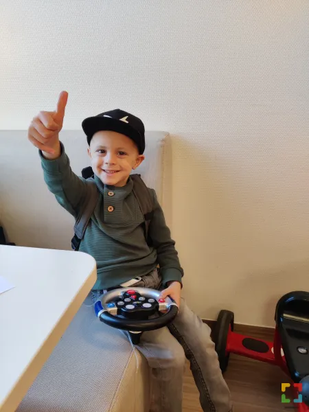 HALLO Magazine Online / Doneeractie voor behandeling 4-jarige Zeb