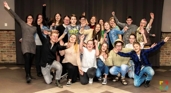 Jongerentoneel  Scherm Open