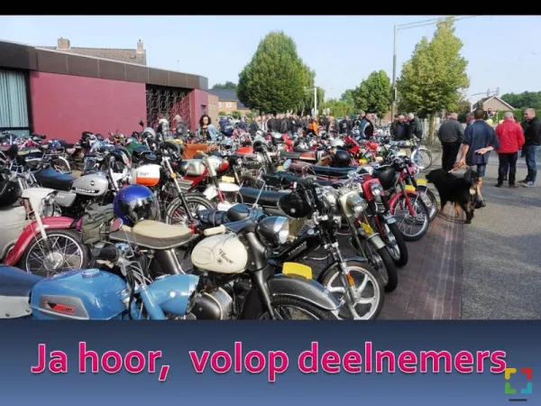 Kermisrit van bromfietsclub... 't Pronksjtök/ HALLO Online.nl Kermisrit van bromfietsclub... 't Pronksjtök/HALLO Online.nl