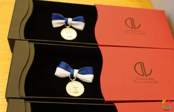 HALLO Magazine & HALLO Online. Gemeente Weert reikt weer kinderlintjes uitnl HALLO Magazine & HALLO Online.nl