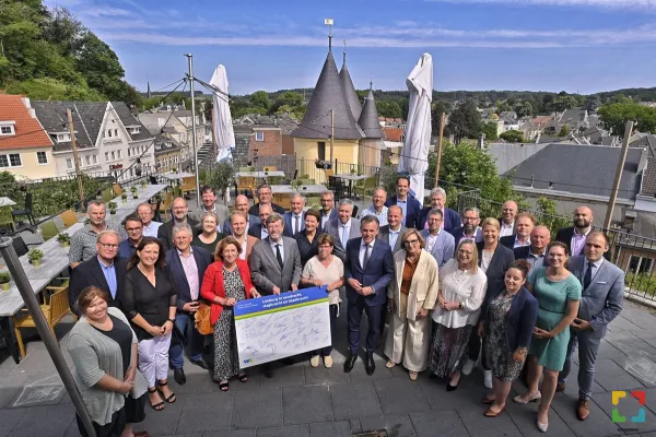 HALLO Magazine Online.nl foto provincie Limburg - bestuurdersconferentie